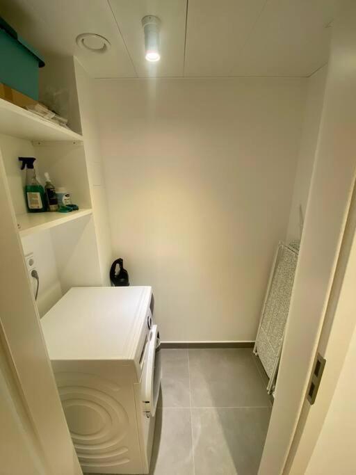 Charming Flat With Terrace & Parking Appartement