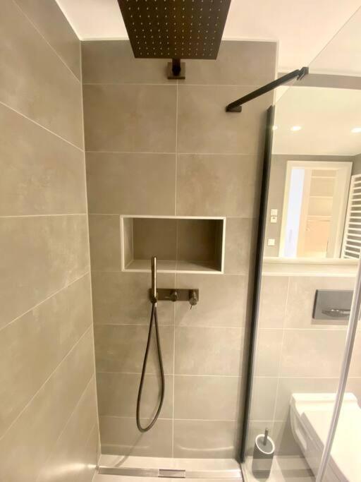 Charming Flat With Terrace & Parking Appartement Luxemburg